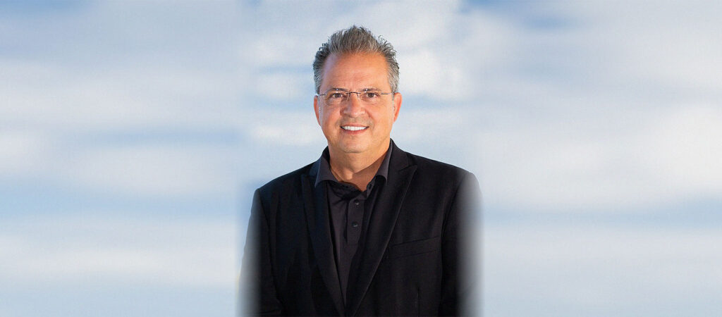 Dr. Glenn Medeiros - Saint Louis School